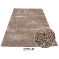 Mjuk och silkesmält garn Shaggy Carpet